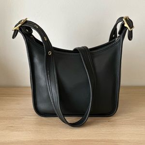 Vintage Coach Janice Legacy Leather Black Crossbody
Shoulder Bag G0D-9950 Brass